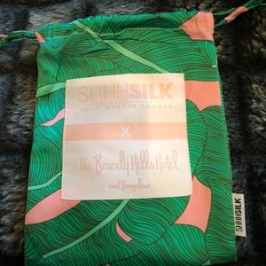 Beverly Hills Hotel  Pillowcase Bag